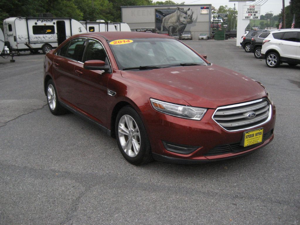 2014 Ford Taurus Image 4