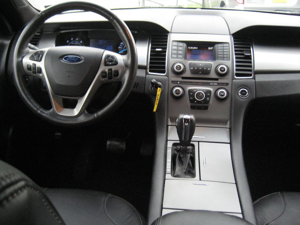 2014 Ford Taurus Image 9