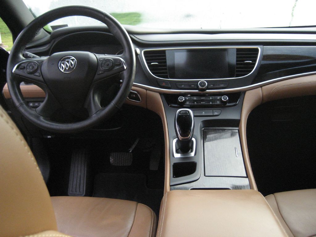 2018 Buick Lacrosse Image 9