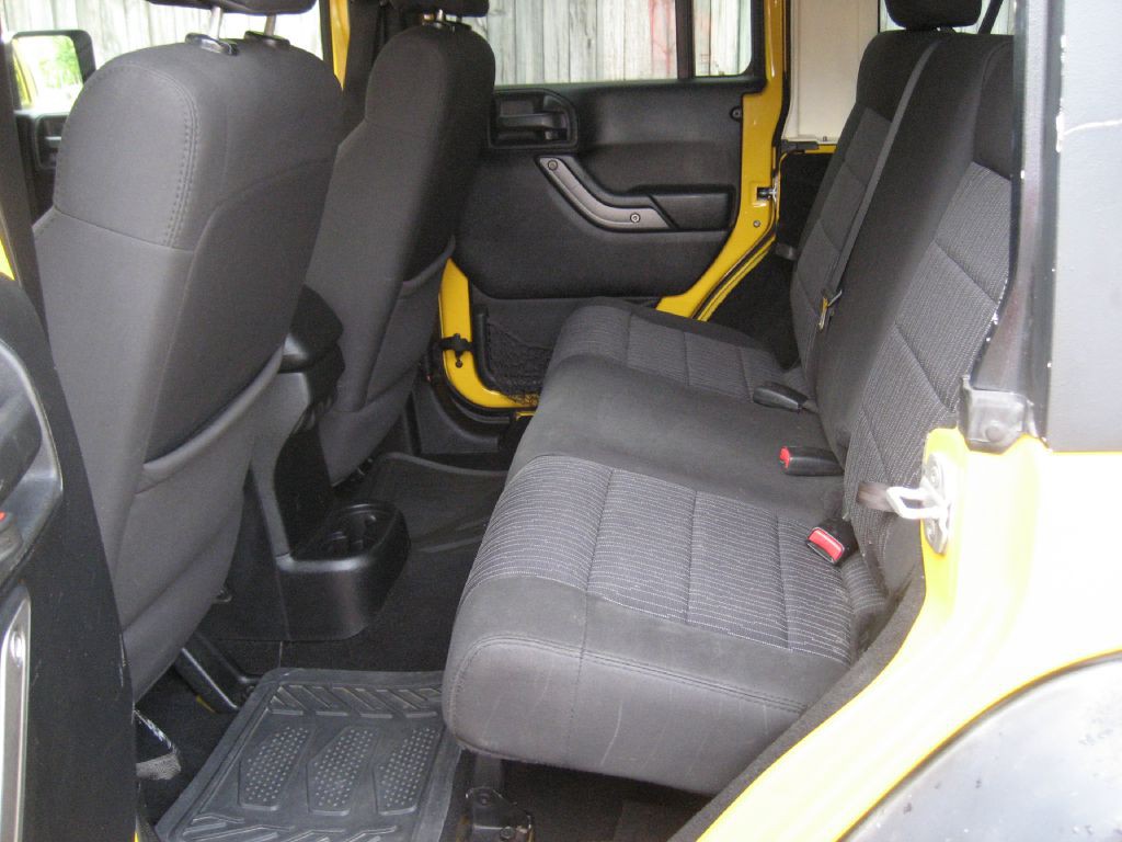 2011 Jeep Wrangler Unlimited Image 7