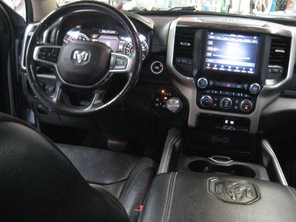 2020 RAM 1500 Image 9