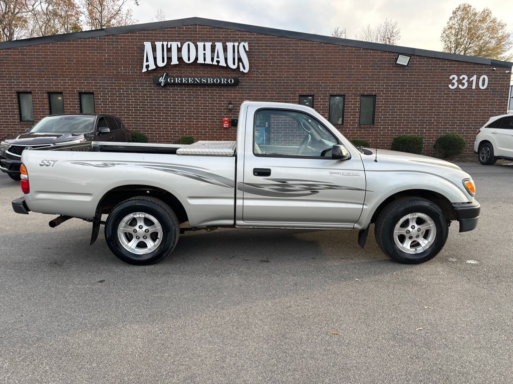 2002 Toyota Tacoma Image 8
