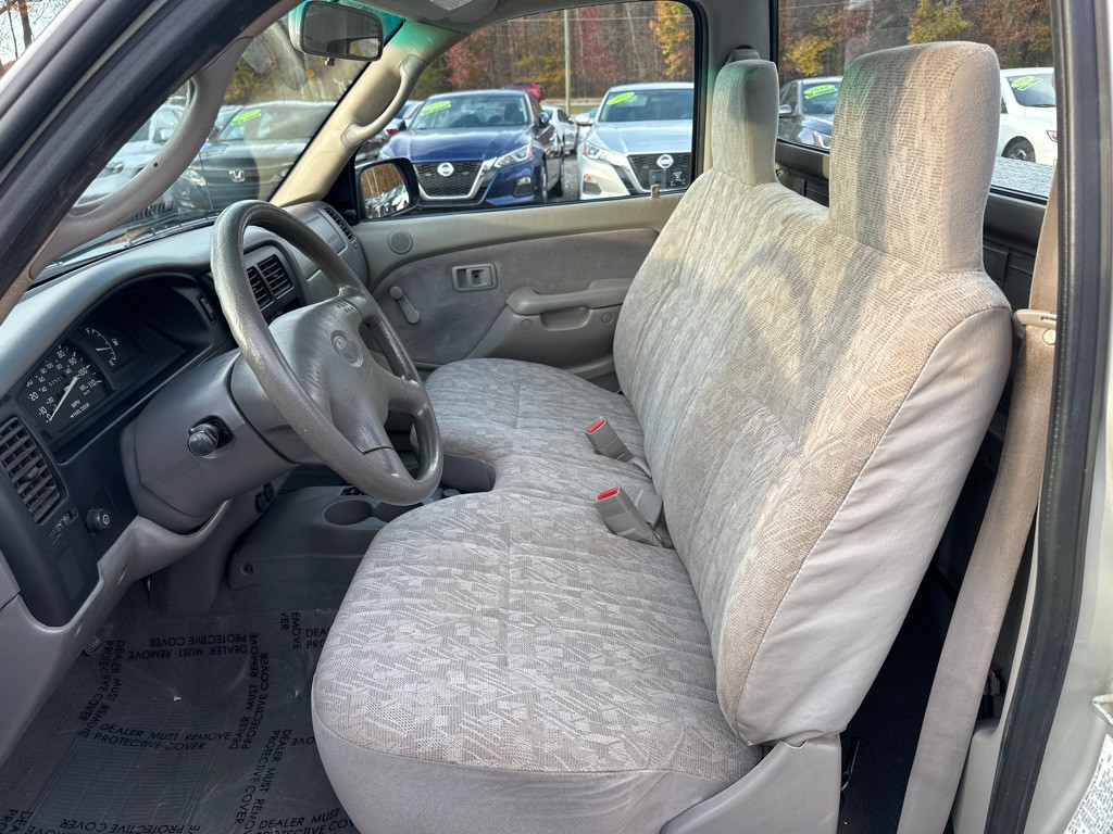 2002 Toyota Tacoma Image 10