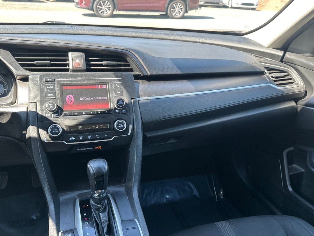 2019 Honda Civic Image 28