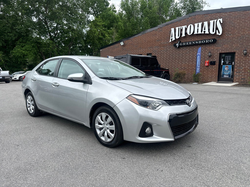 2016 Toyota Corolla Image 1