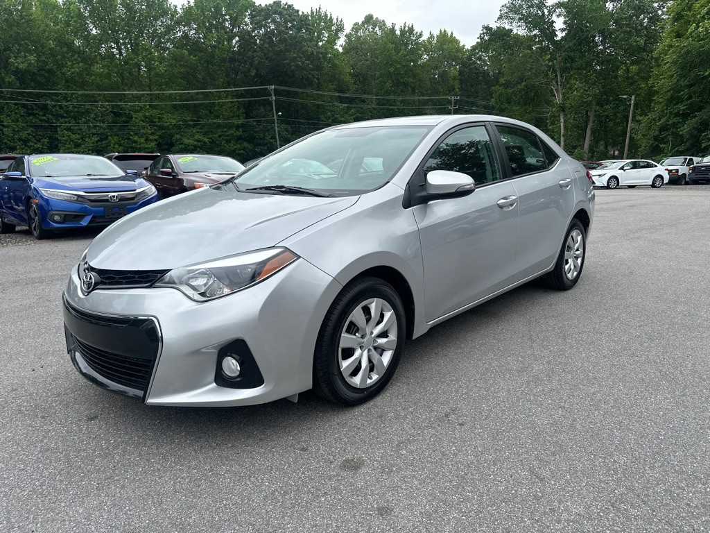 2016 Toyota Corolla Image 2