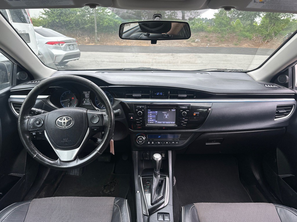 2016 Toyota Corolla Image 16