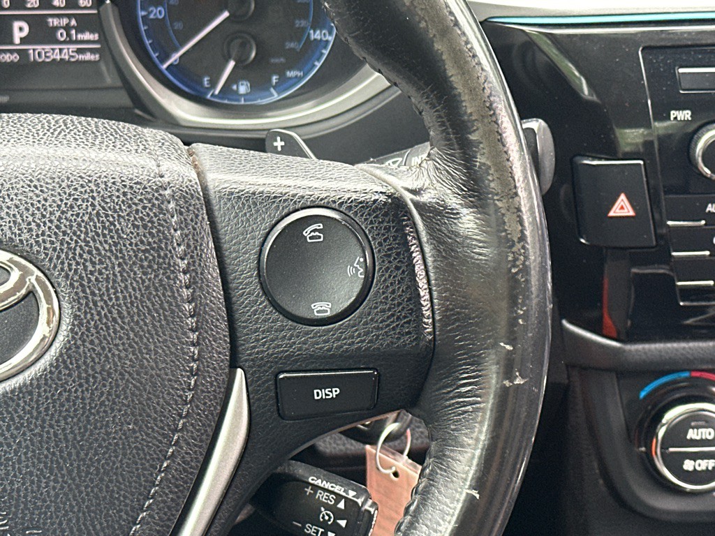 2016 Toyota Corolla Image 18