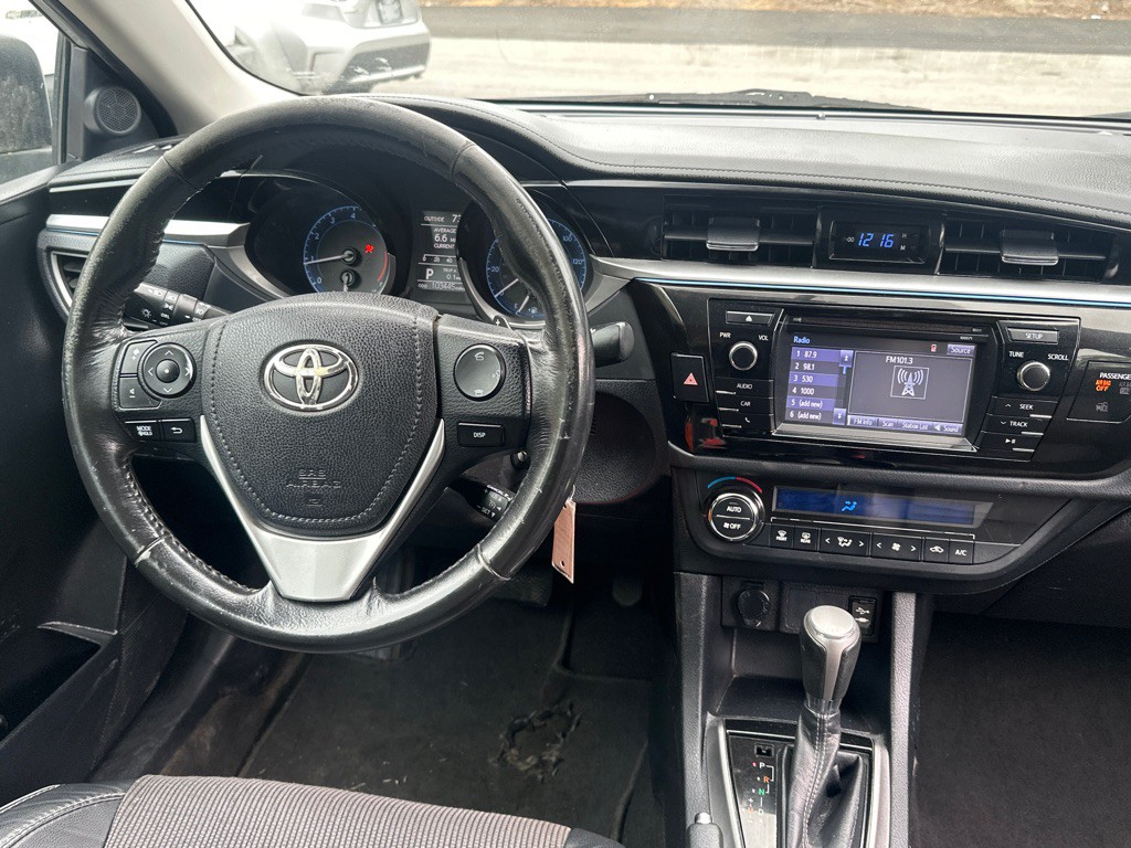 2016 Toyota Corolla Image 22