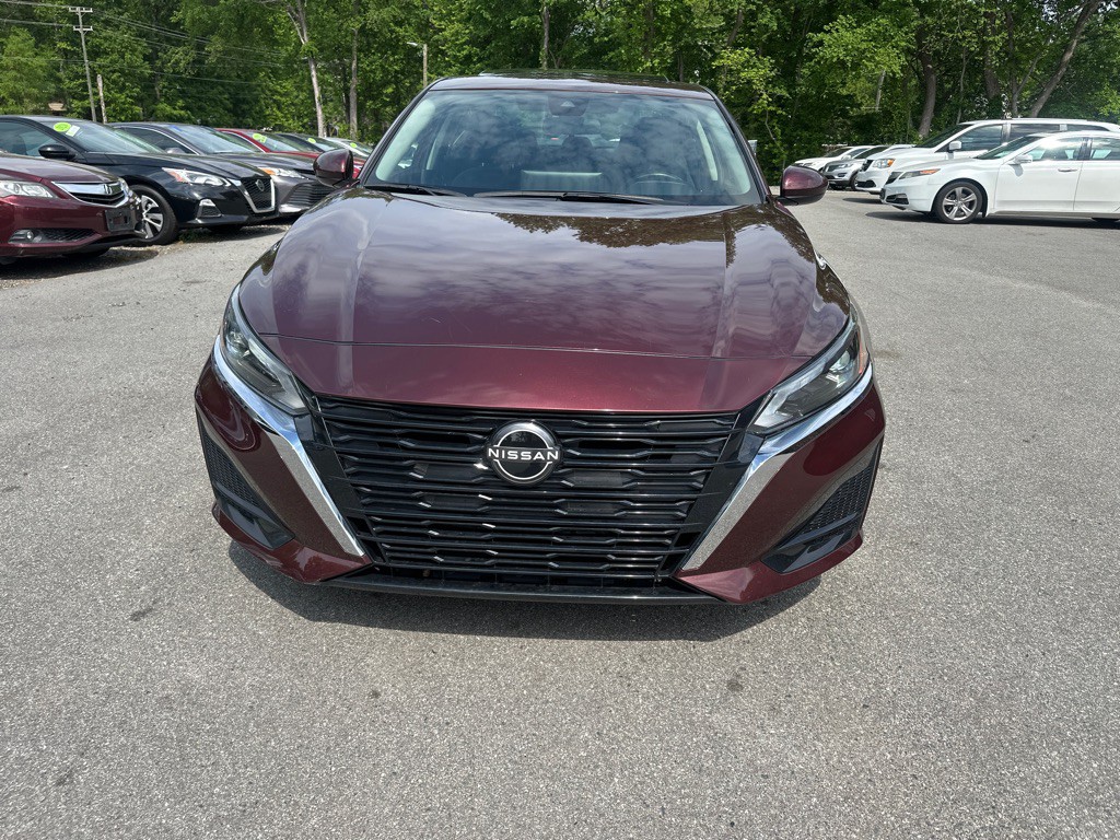 2023 Nissan Altima Image 3