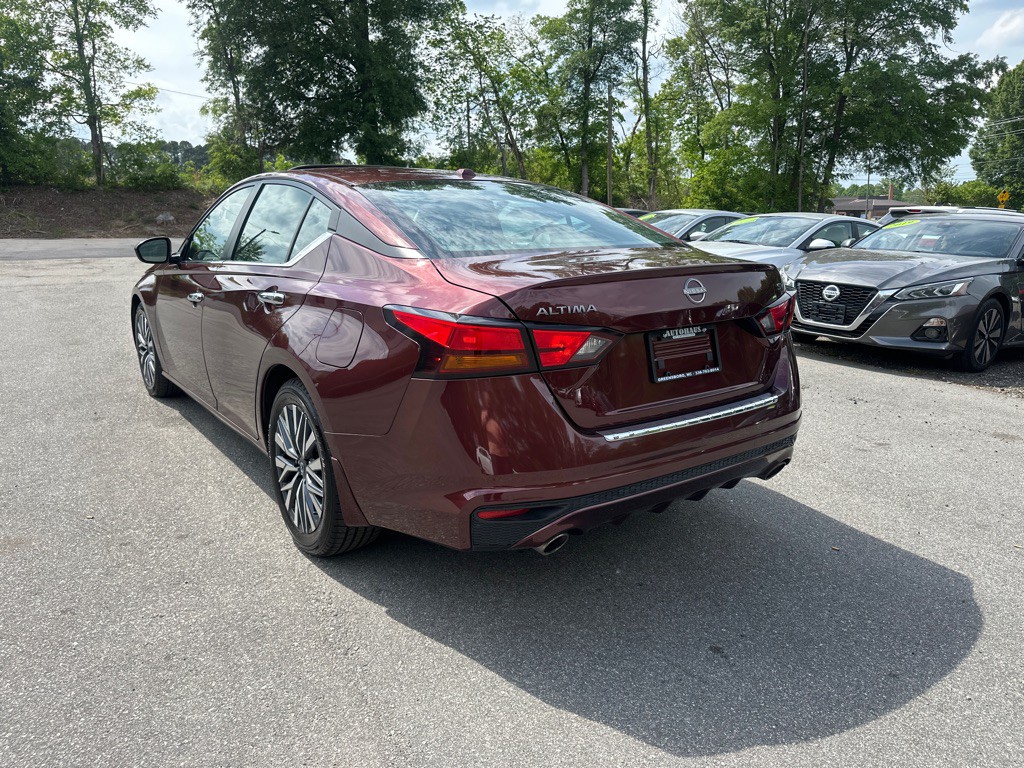 2023 Nissan Altima Image 5