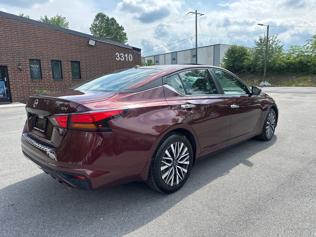 2023 Nissan Altima Image 7