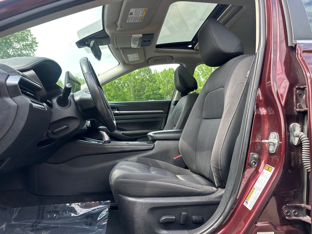 2023 Nissan Altima Image 10