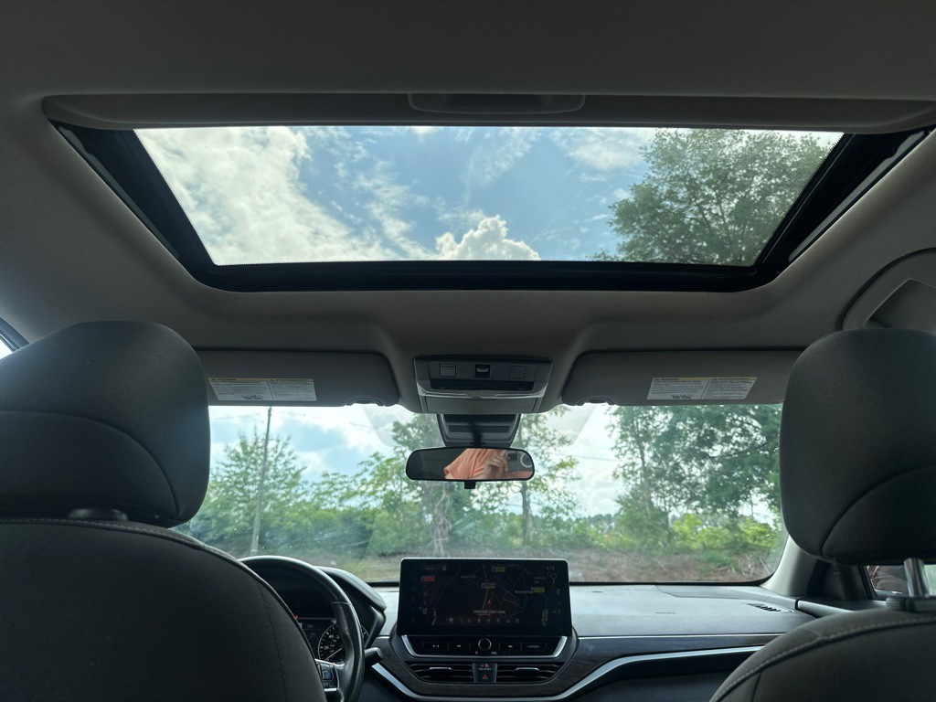 2023 Nissan Altima Image 32