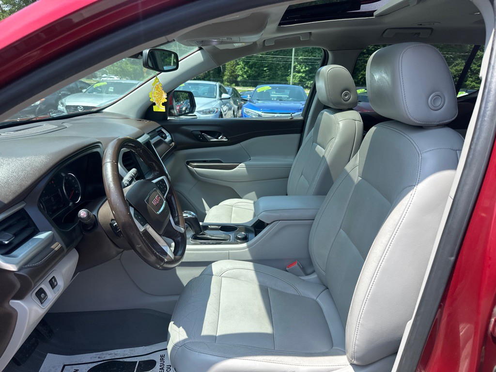 2019 GMC Acadia Image 10