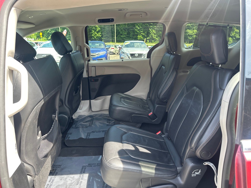 2019 Chrysler Pacifica Image 13