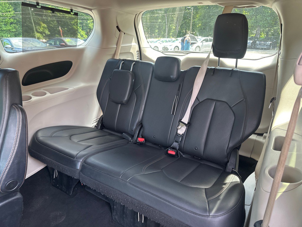 2019 Chrysler Pacifica Image 14