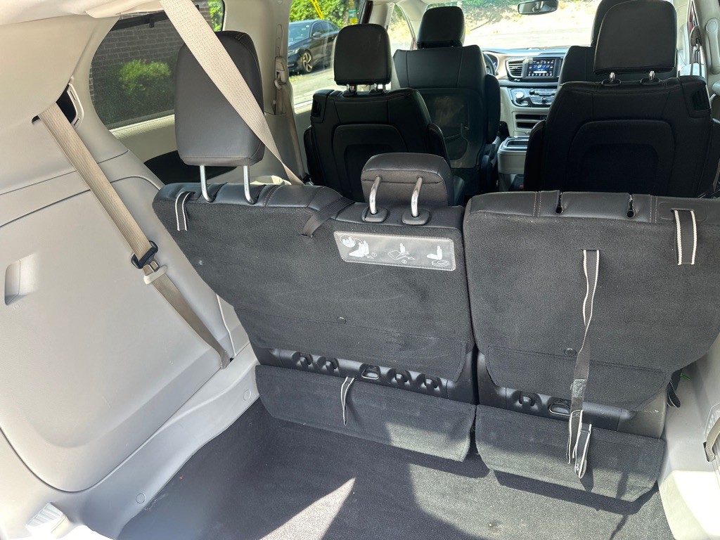 2019 Chrysler Pacifica Image 39