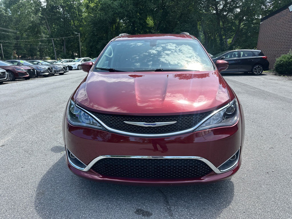 2019 Chrysler Pacifica Image 3