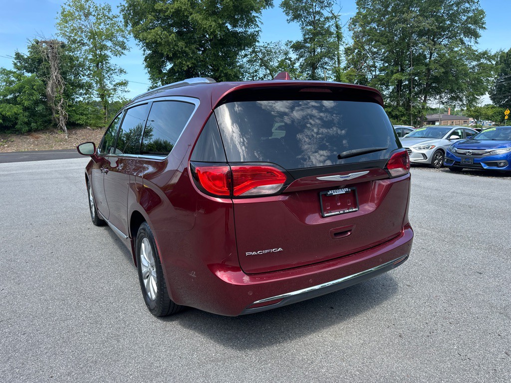2019 Chrysler Pacifica Image 5