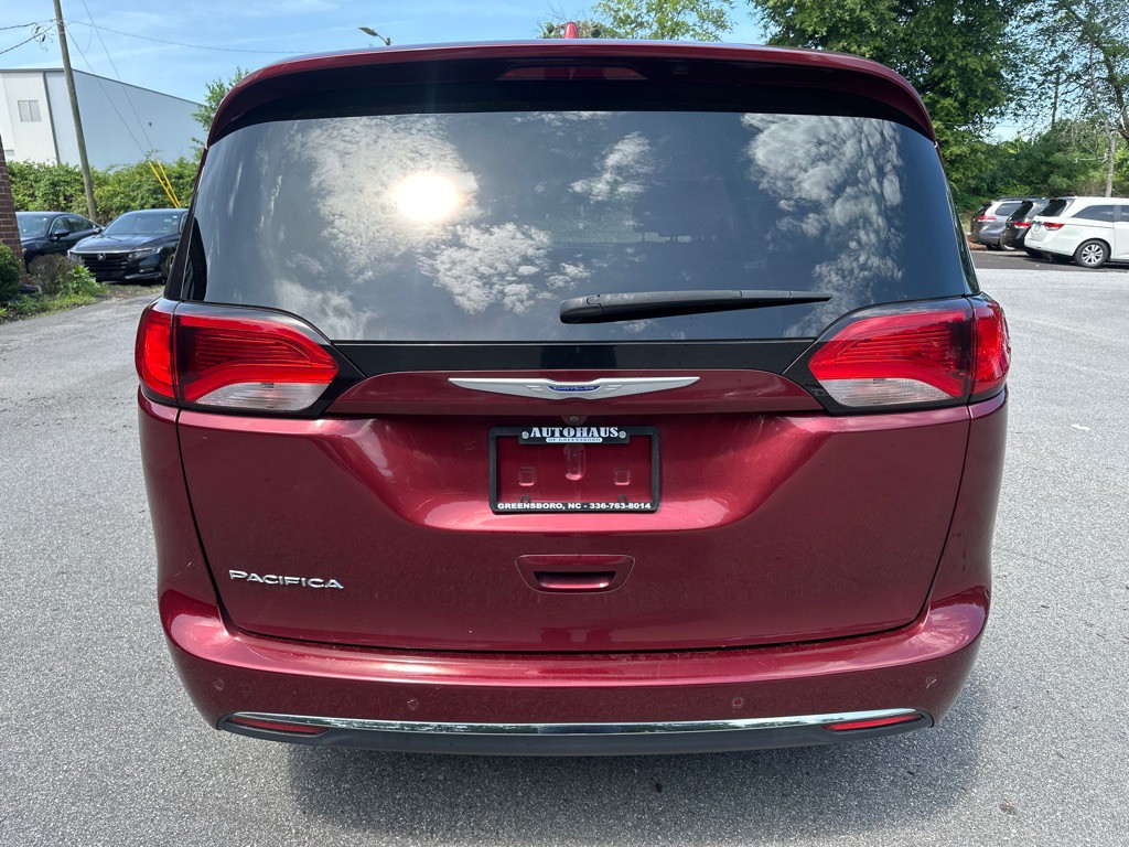 2019 Chrysler Pacifica Image 6