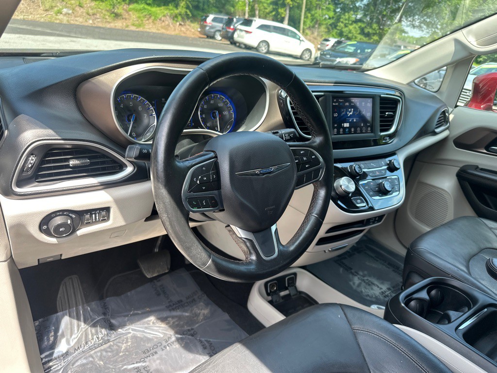 2019 Chrysler Pacifica Image 11
