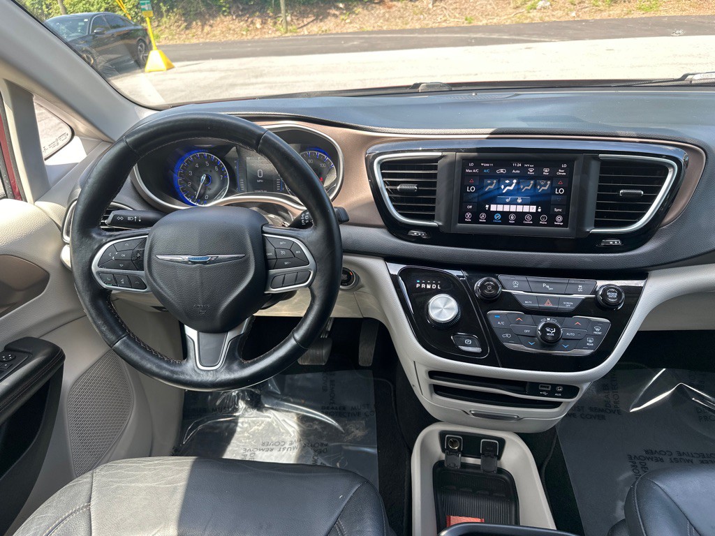 2019 Chrysler Pacifica Image 27