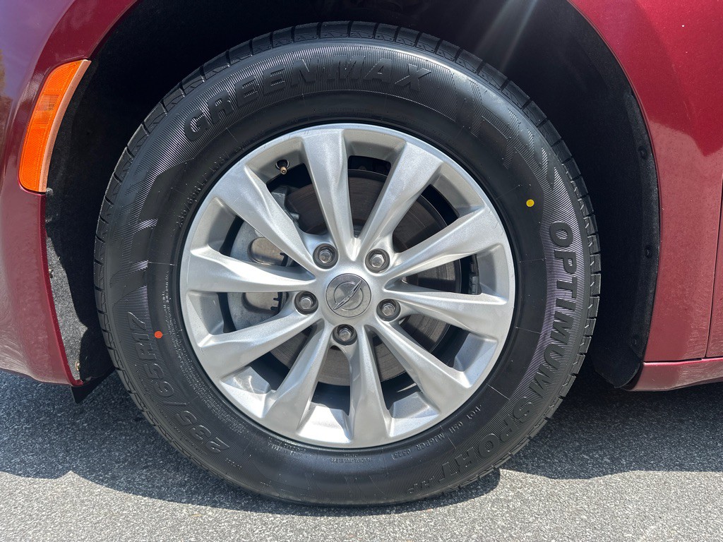 2019 Chrysler Pacifica Image 31