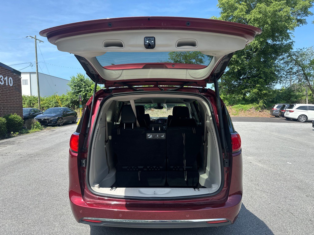 2019 Chrysler Pacifica Image 37