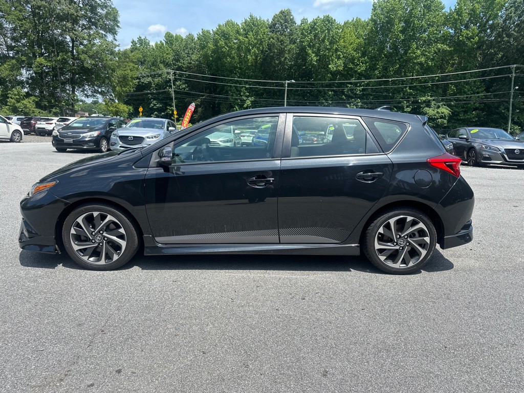 2017 Toyota Corolla Image 4