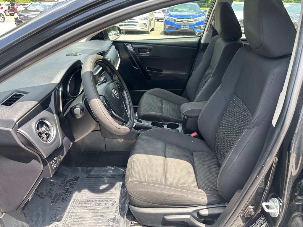2017 Toyota Corolla Image 10