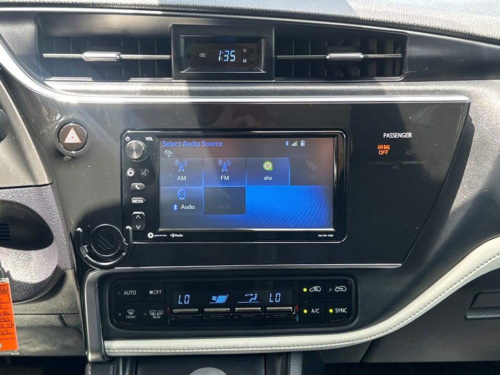 2017 Toyota Corolla Image 25