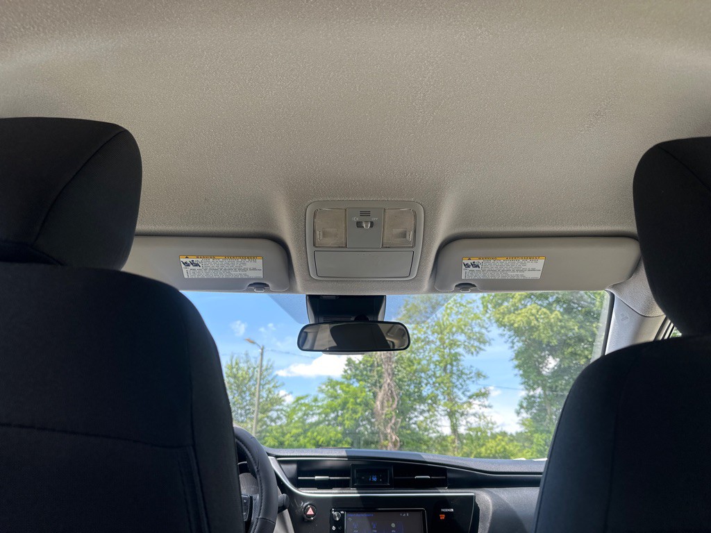 2017 Toyota Corolla Image 31