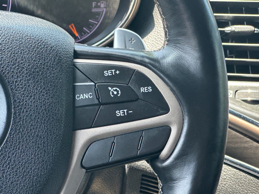 2017 Jeep Grand Cherokee Image 23