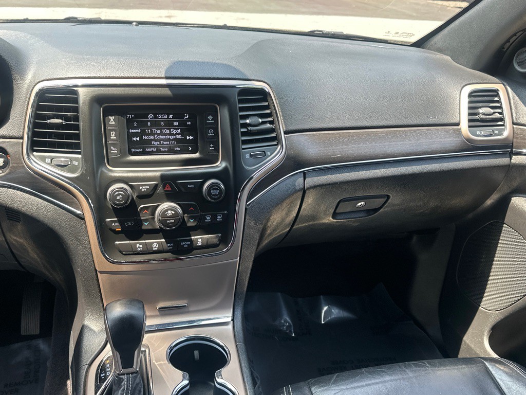 2017 Jeep Grand Cherokee Image 30