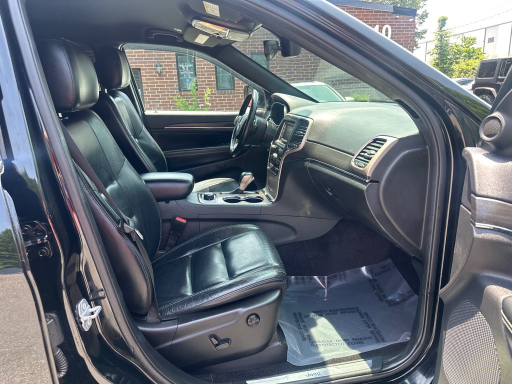 2017 Jeep Grand Cherokee Image 18