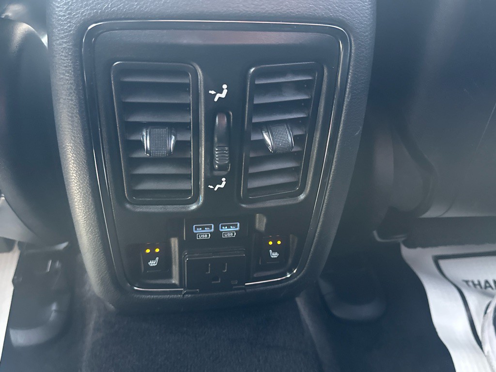 2017 Jeep Grand Cherokee Image 33