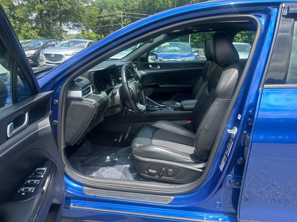 2021 Kia K5 Image 9