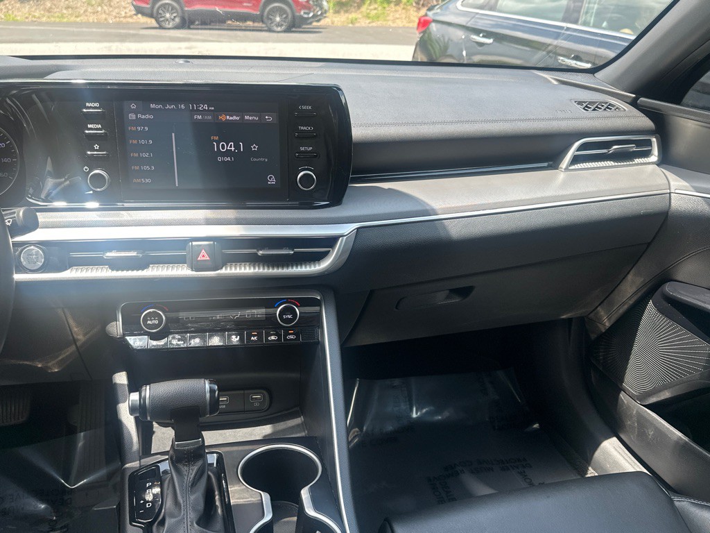 2021 Kia K5 Image 31