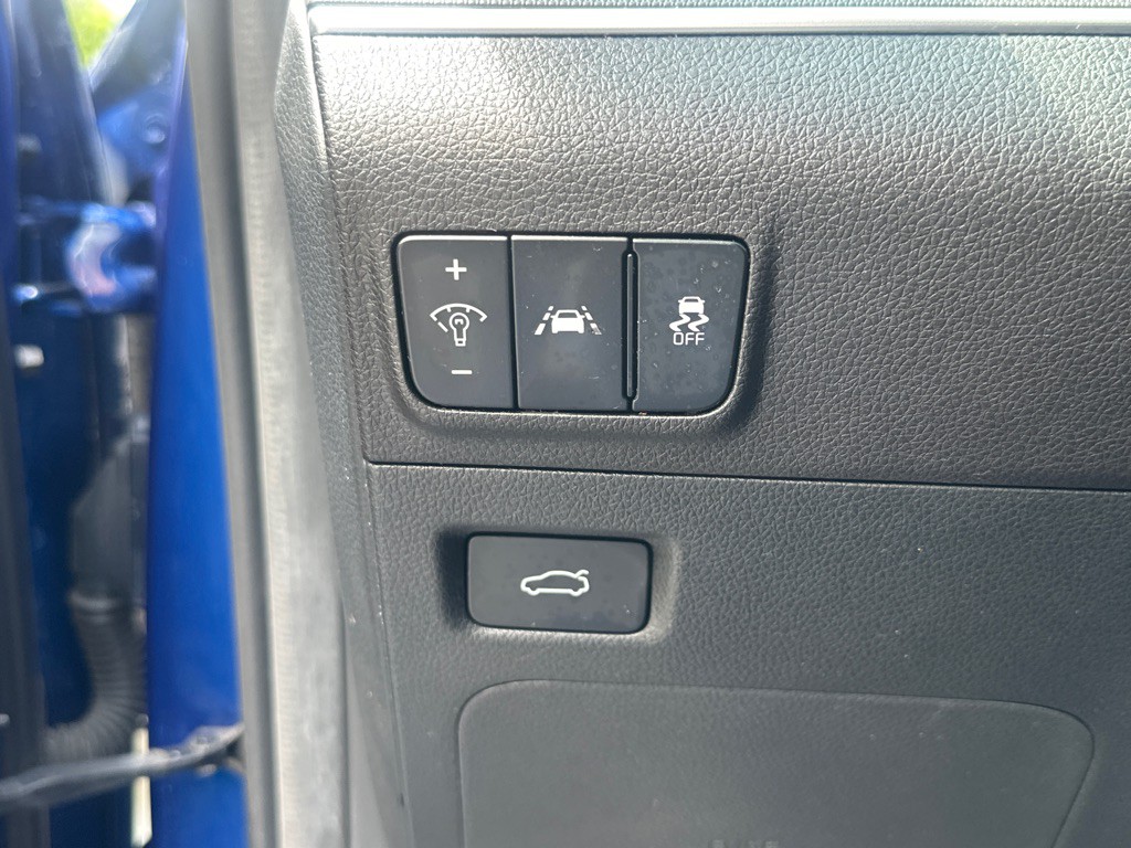 2021 Kia K5 Image 32