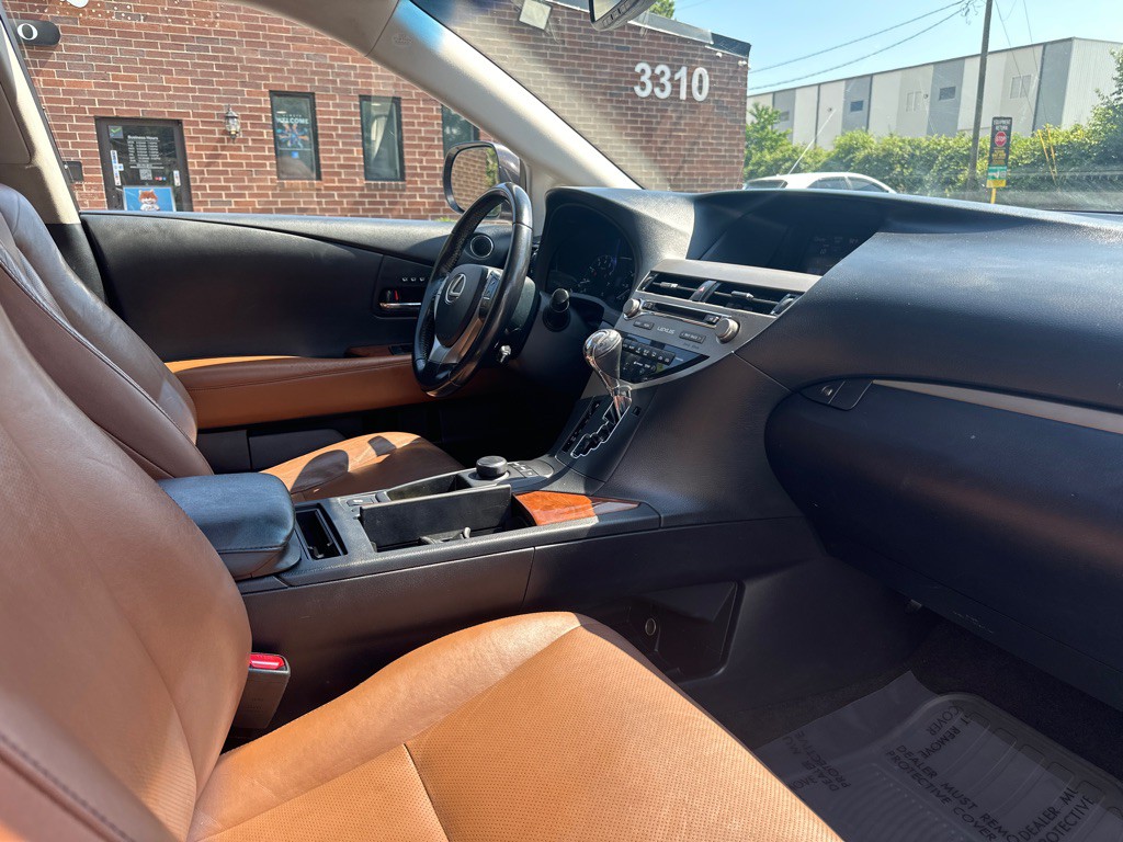 2015 Lexus RX Image 28
