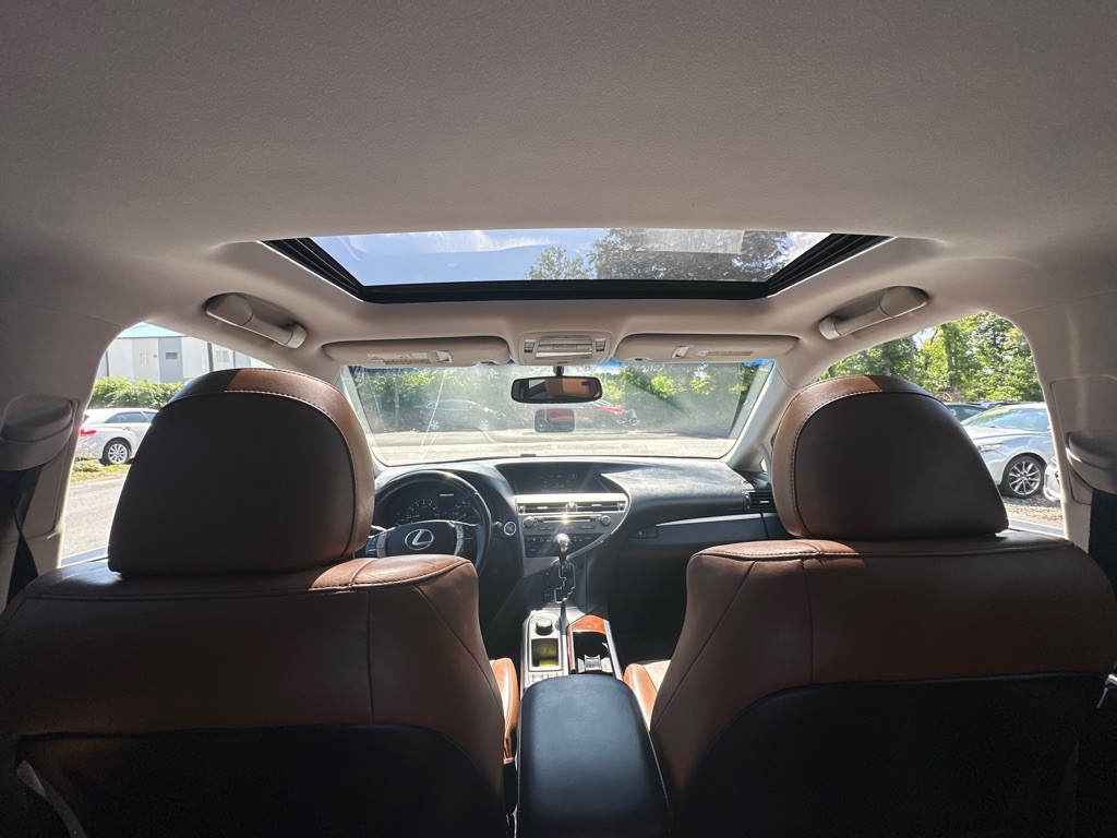 2015 Lexus RX Image 30