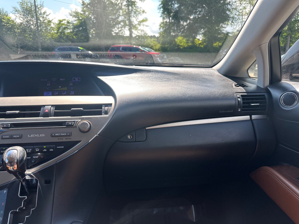 2015 Lexus RX Image 32