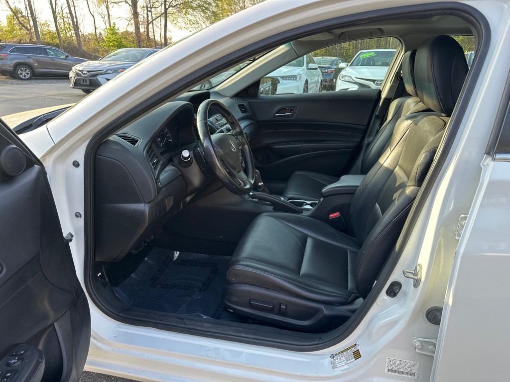 2017 Acura ILX Image 8