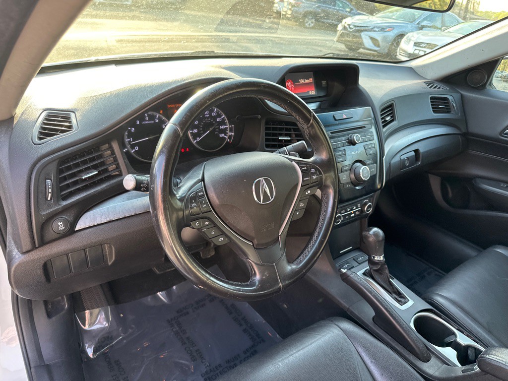 2017 Acura ILX Image 10