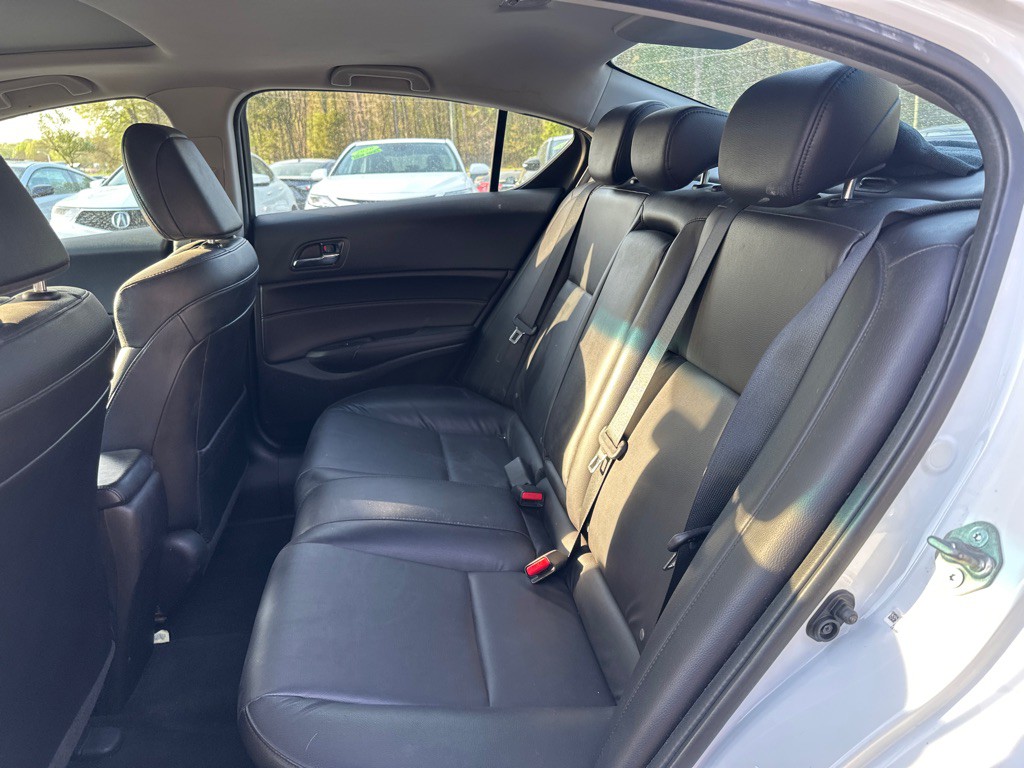 2017 Acura ILX Image 12