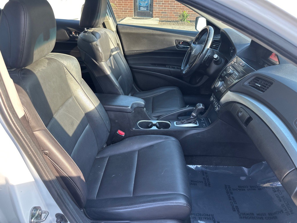 2017 Acura ILX Image 19