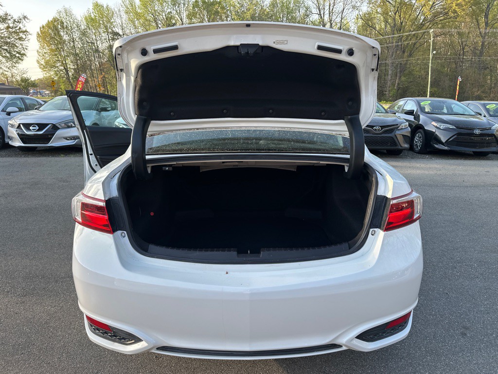 2017 Acura ILX Image 34
