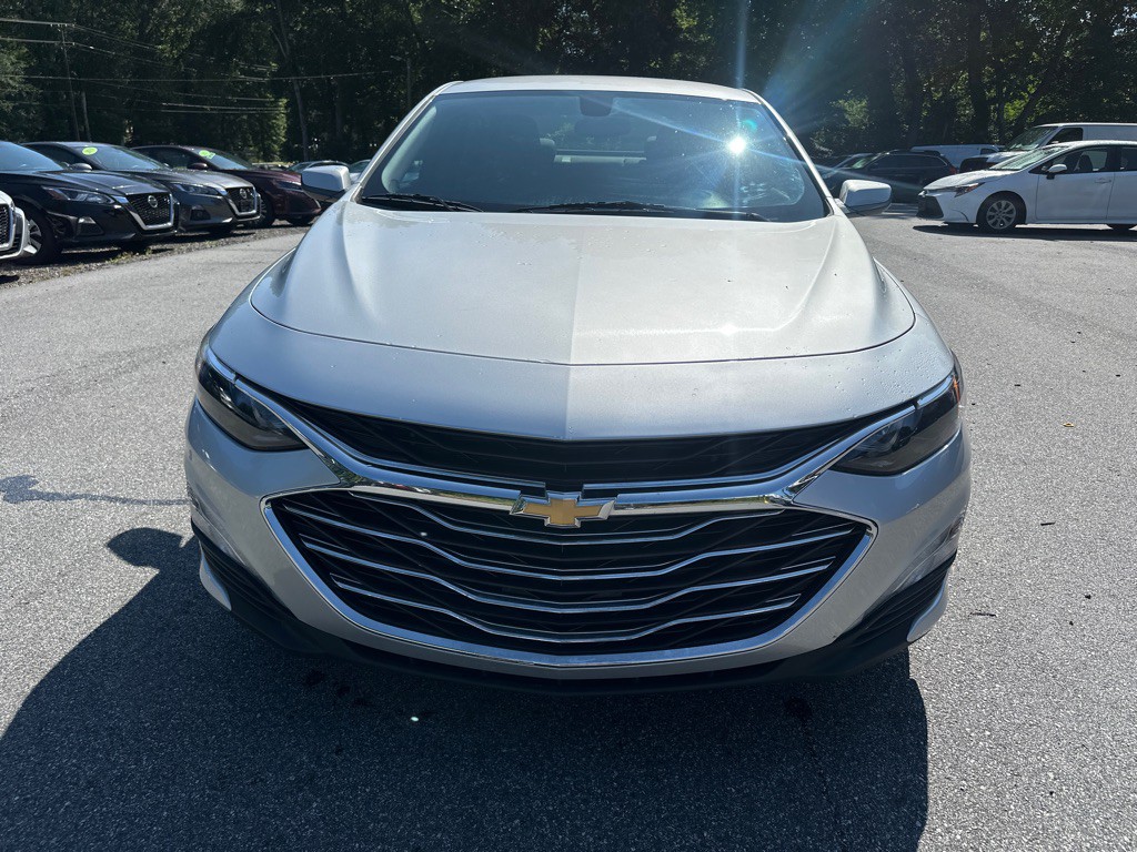 2021 Chevrolet Malibu Image 3