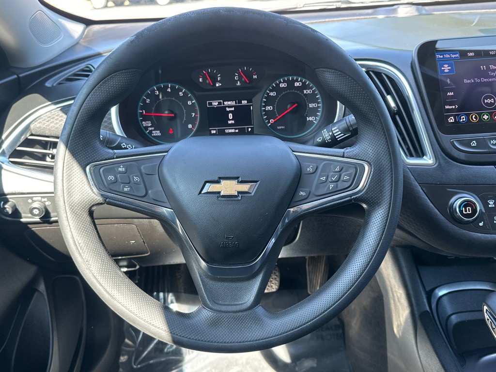 2021 Chevrolet Malibu Image 22